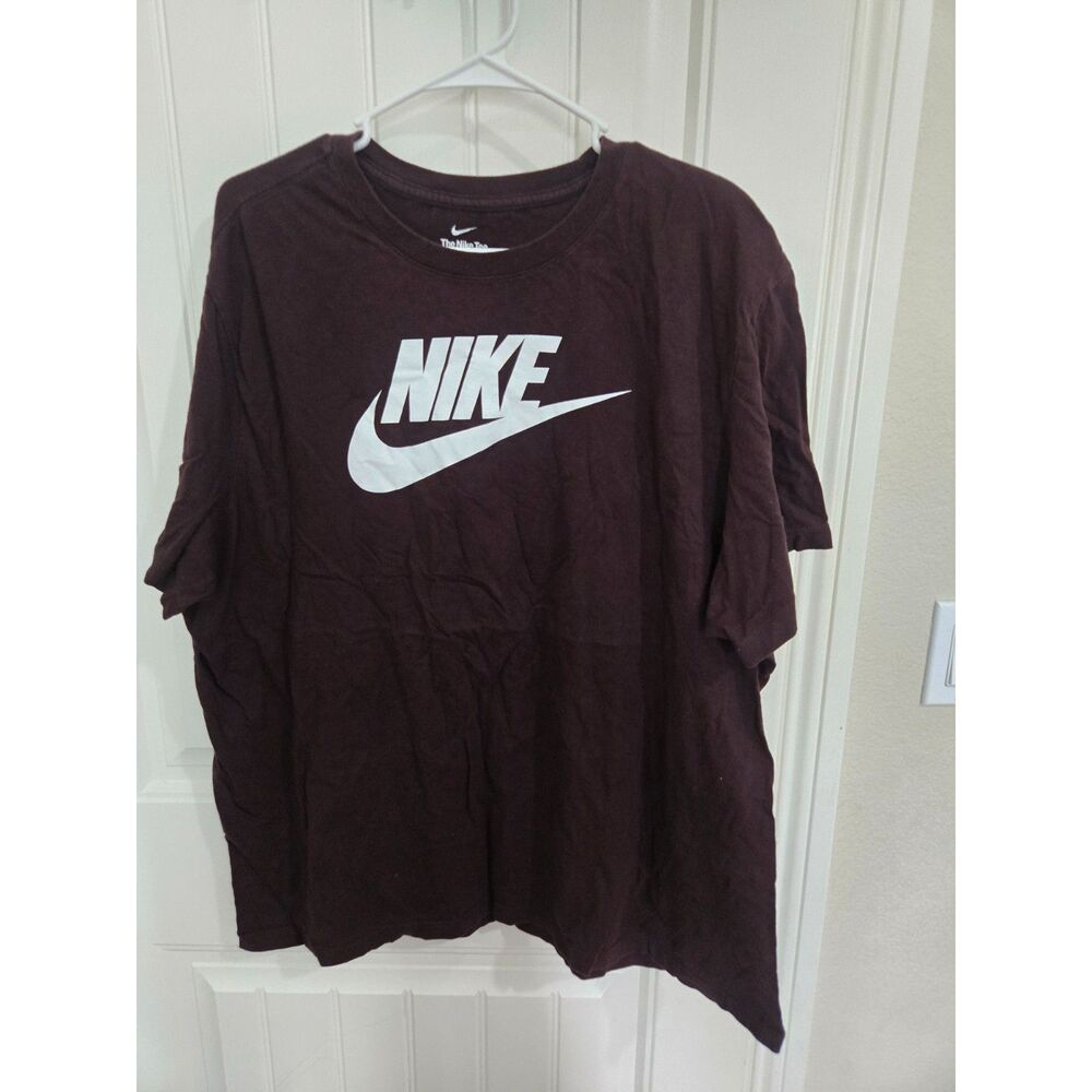 Nike Men’s T-Shirt Size XXL Brown White Swoosh Logo Graphic Tee